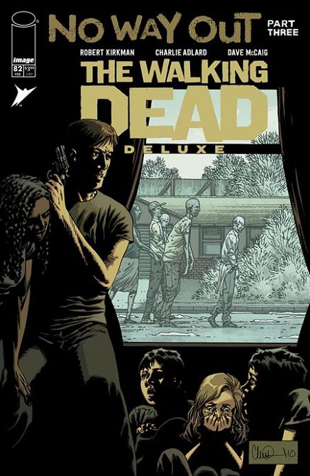 WALKING DEAD DELUXE #82