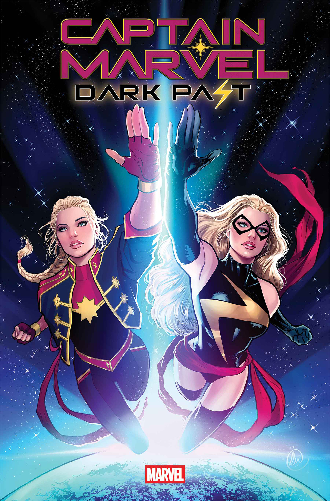CAPTAIN MARVEL DARK PAST #01